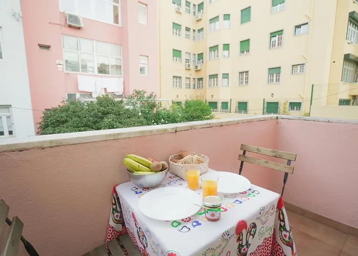 Catchy @ Campo Pequeno 公寓